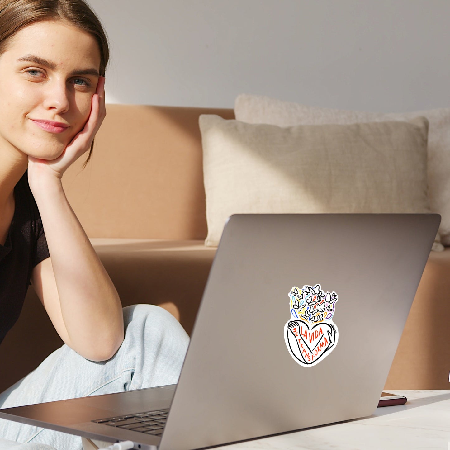 La Vida Se Transforma (Sticker)